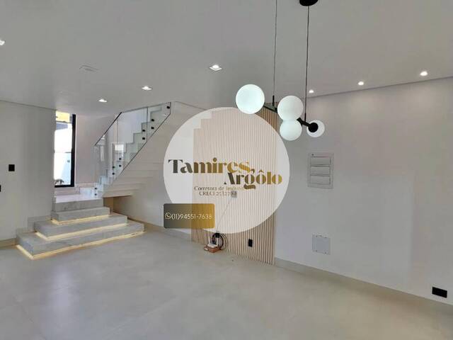 Casa para Venda em Santana de Parnaíba - 3